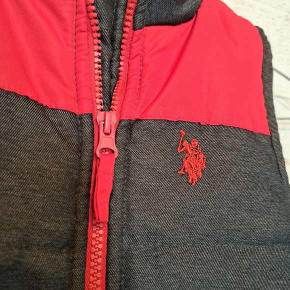 US Polo Assn. Size 4T Puffer Insulated Vest Full Zip Baby Toddler Red And Grey - Picture 3 of 5